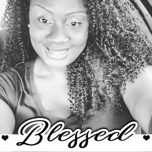 Meet your Posher, Regina